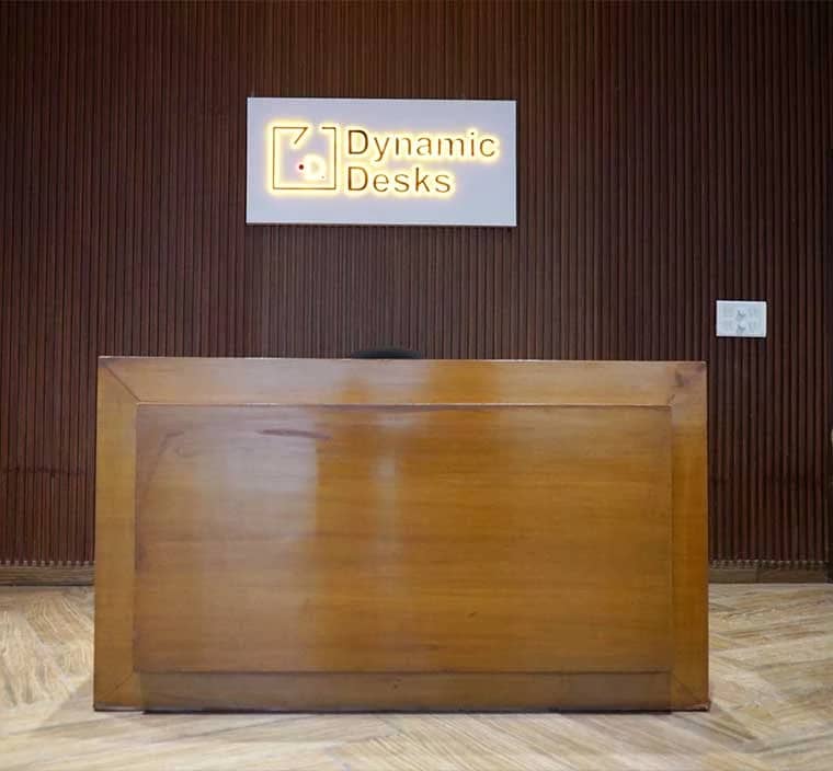 Dynamic Desks