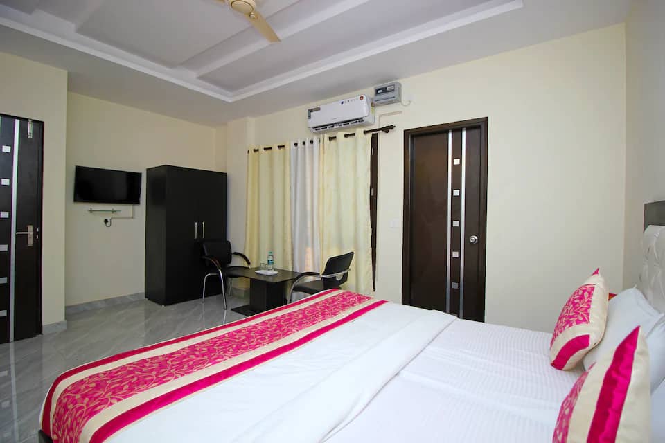 CoHo Coliving Sector 62 Noida