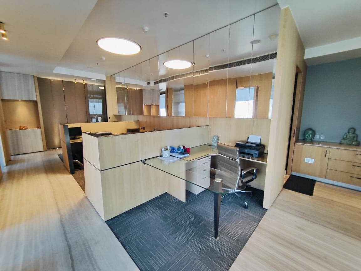 Private Commercial Office Space for rent for saket ,Delhi